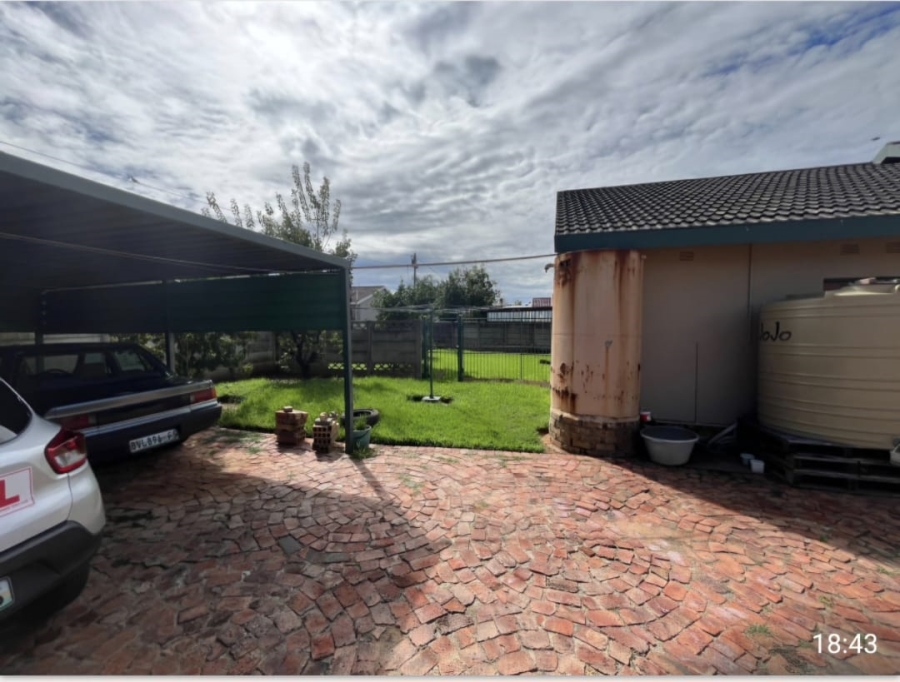 3 Bedroom Property for Sale in Riebeeckstad Free State